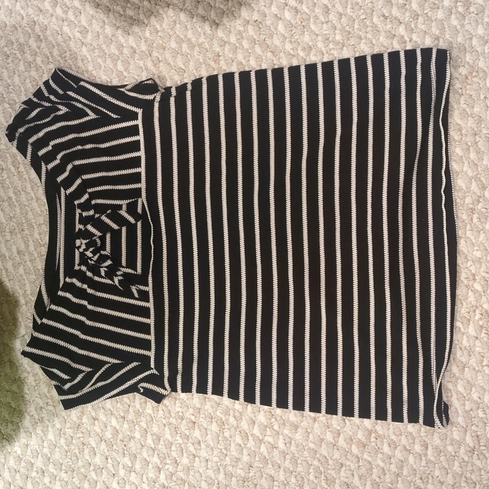 LOFT Black & White Striped Women’s Scoop Neck Top-Tie Back - Picture 2 of 2